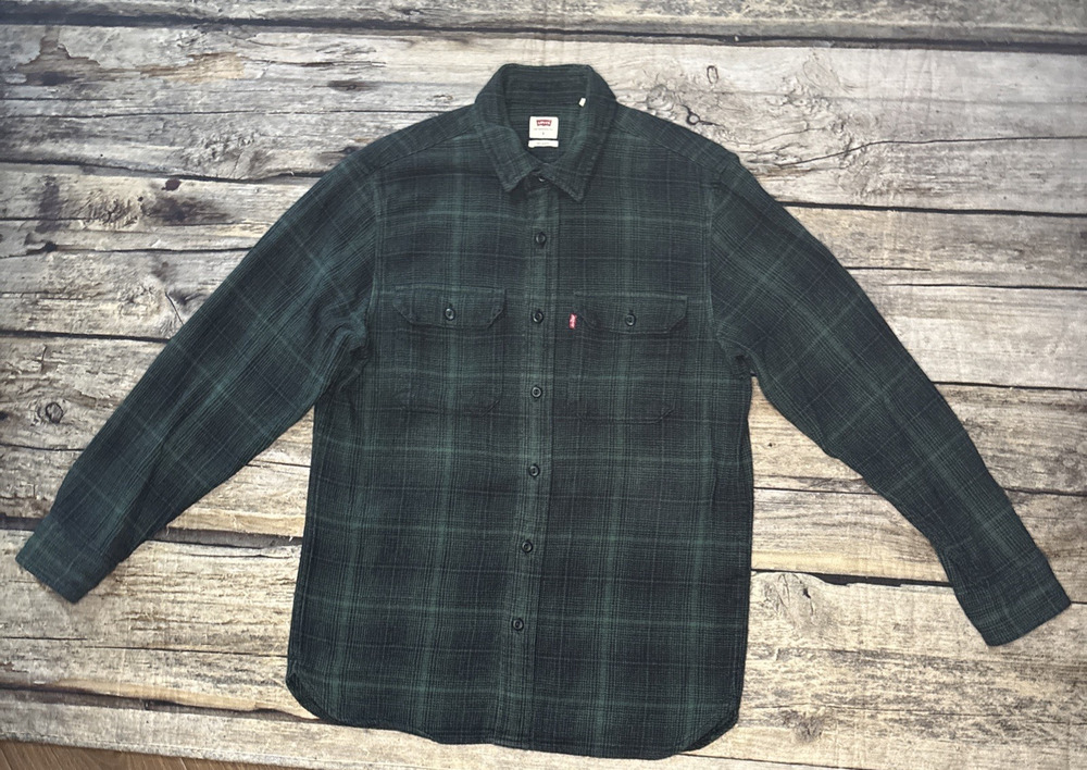 Levi's Mens Small Button Down Flannel Shirt Green Black Plaid Long Sleeve